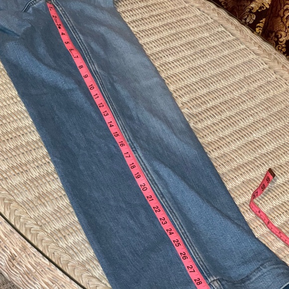 American Eagle Womens Super High Rise Baggy Wide Leg Cargo Jeans ~ In A Size 6 - Picture 9 of 12